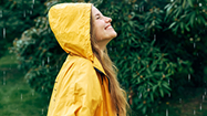 Yağmurluk Alışverişi ve Yağmurluk Seçimi Nasıl Yapılmalı?